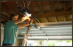 Security Garage Door Repairs, East Rockaway, NY 516-302-1058 - serv-repair-gr-33m